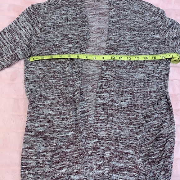 Cape Juby Cardigan with Pockets - Picture 4 of 9